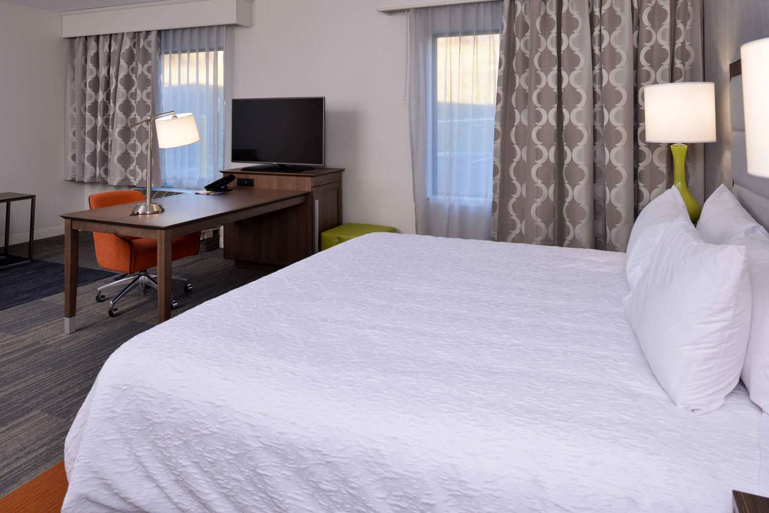 hampton inn and suites albany east greenbush