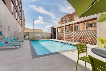home2 suites by hilton dallas grand prairie