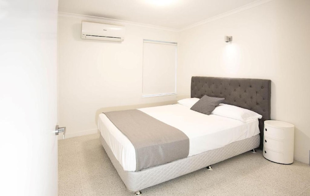 view pacific holiday apartments