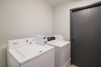 econo lodge williston