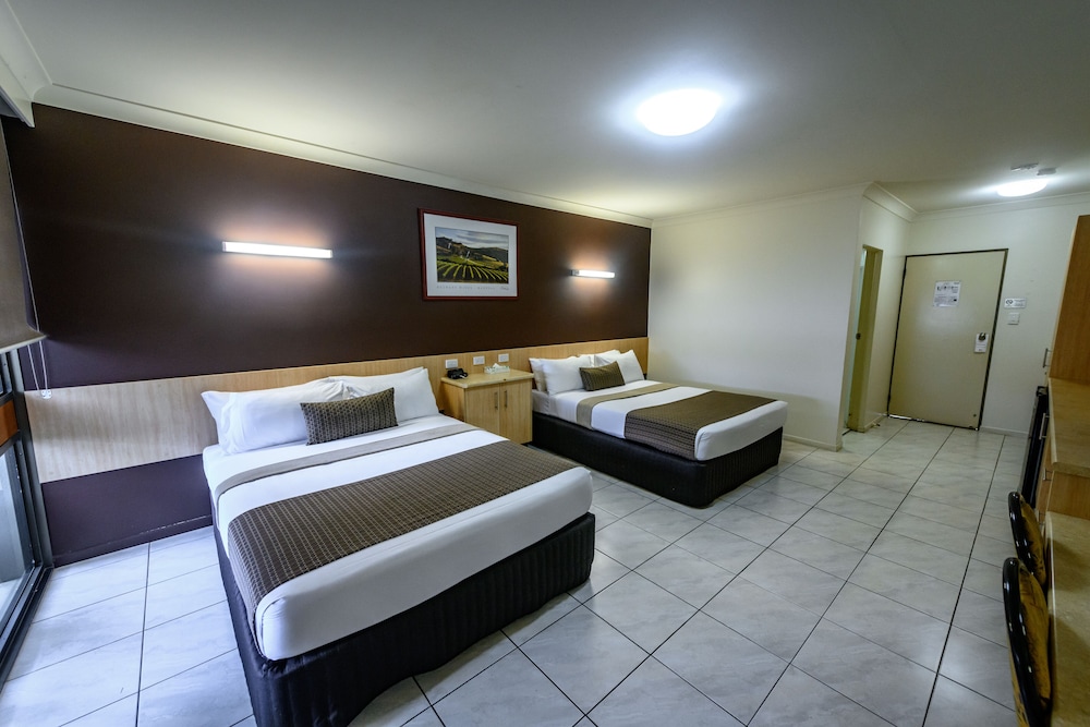 cannonvale reef gateway hotel