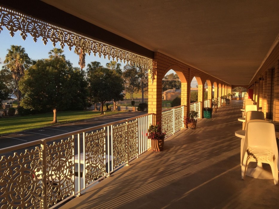 lakeview motel
