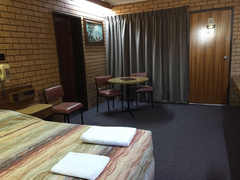 lakeview motel