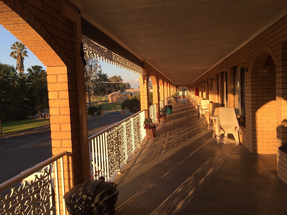 lakeview motel