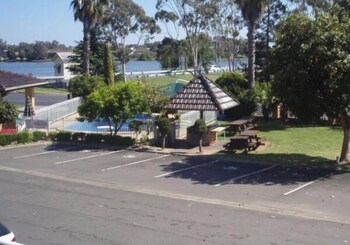 lakeview motel