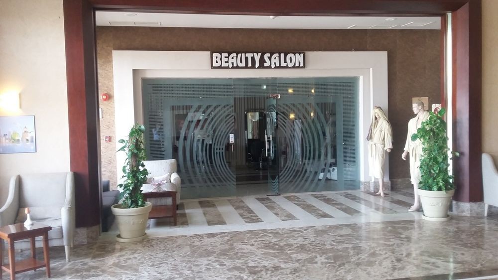 movenpick resort soma bay