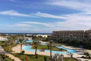 movenpick resort soma bay