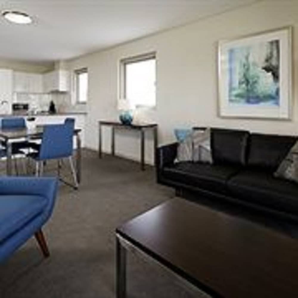 baileys serviced apartments