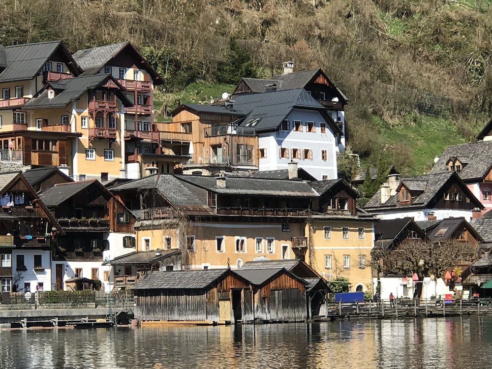 hallstatt hideaway adults only