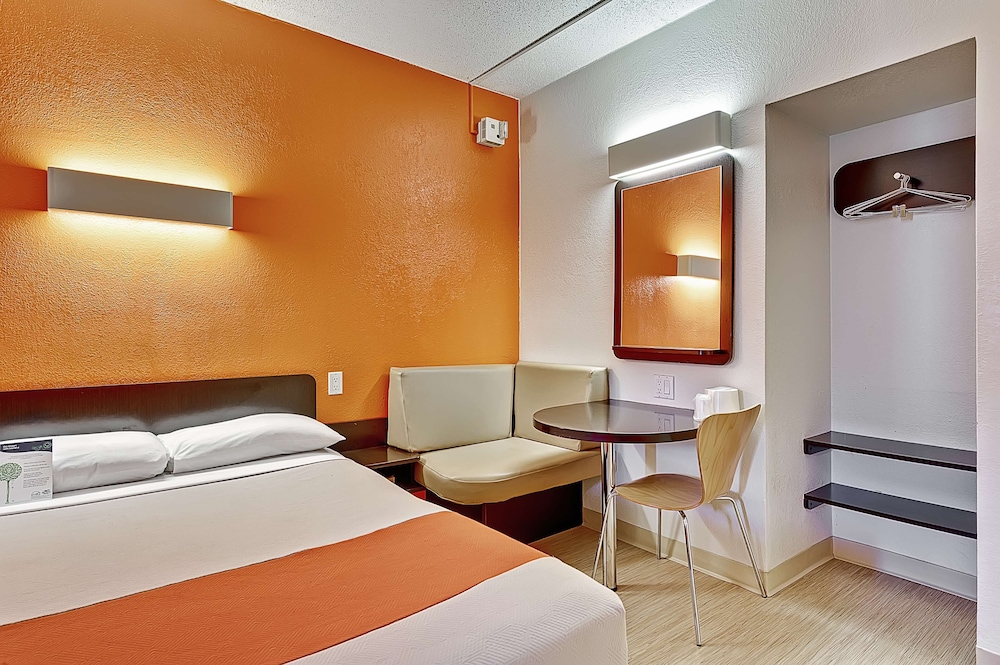 motel 6 villa park il chicago west