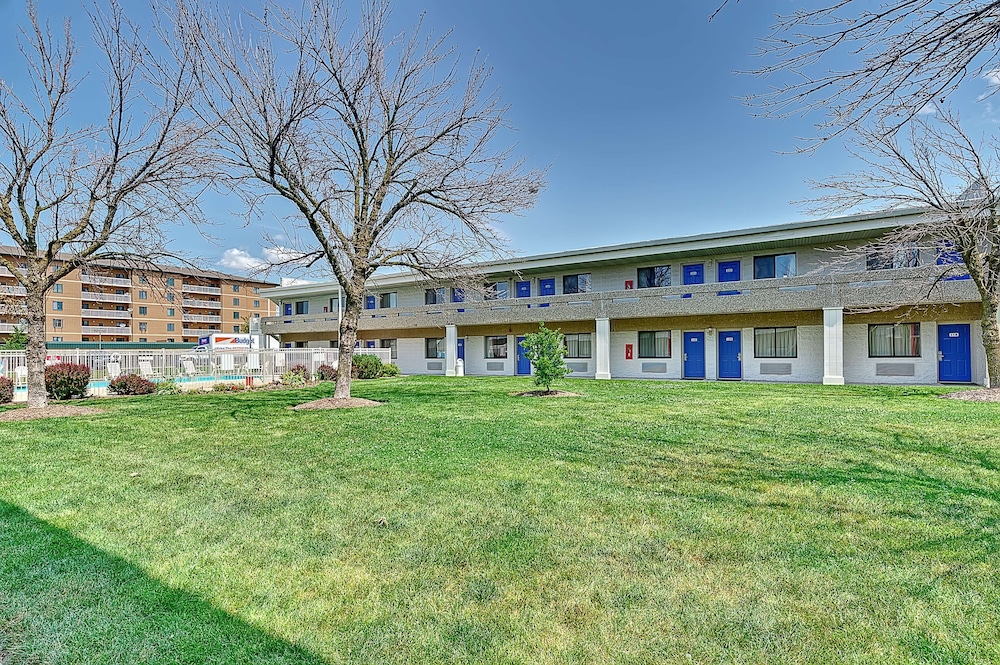 motel 6 villa park il chicago west