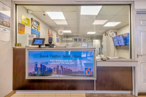 Motel 6 Villa Park, Il - Chicago West,Villa Park>>Chicago,2 star