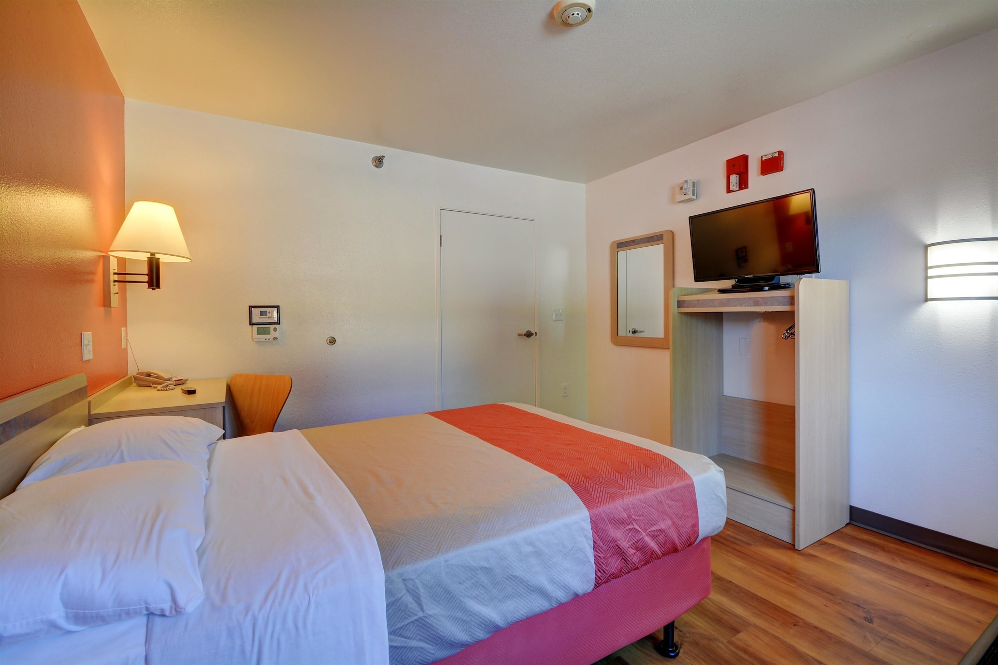 motel 6 windsor locks ct hartford