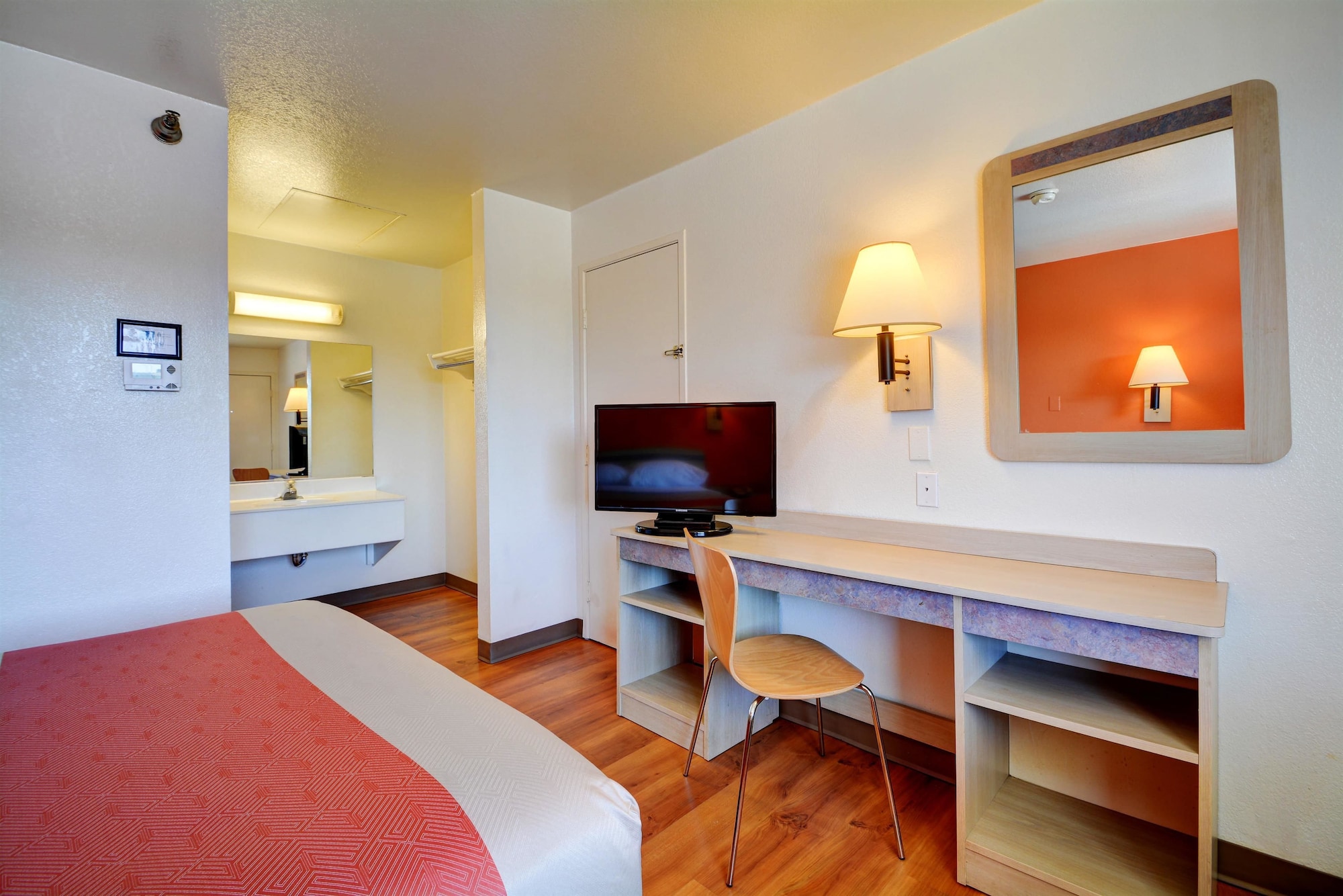 motel 6 windsor locks ct hartford