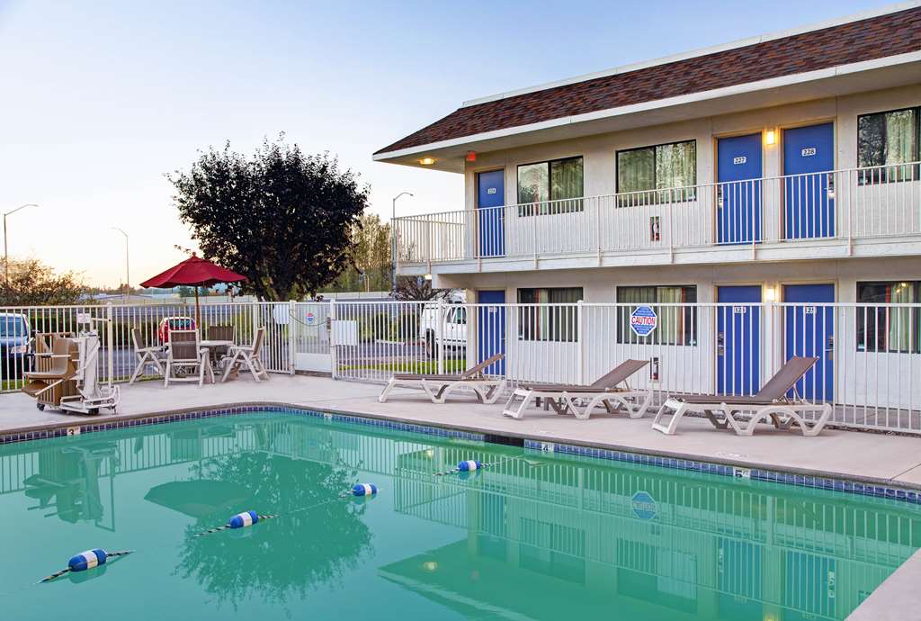 motel 6 troutdale or portland east
