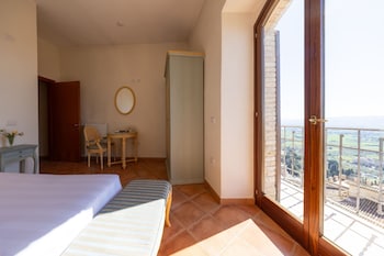 hotel monastero santandrea