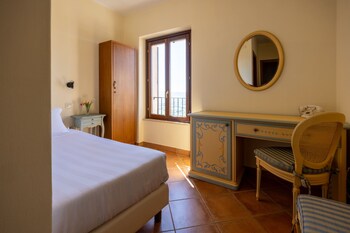 hotel monastero santandrea