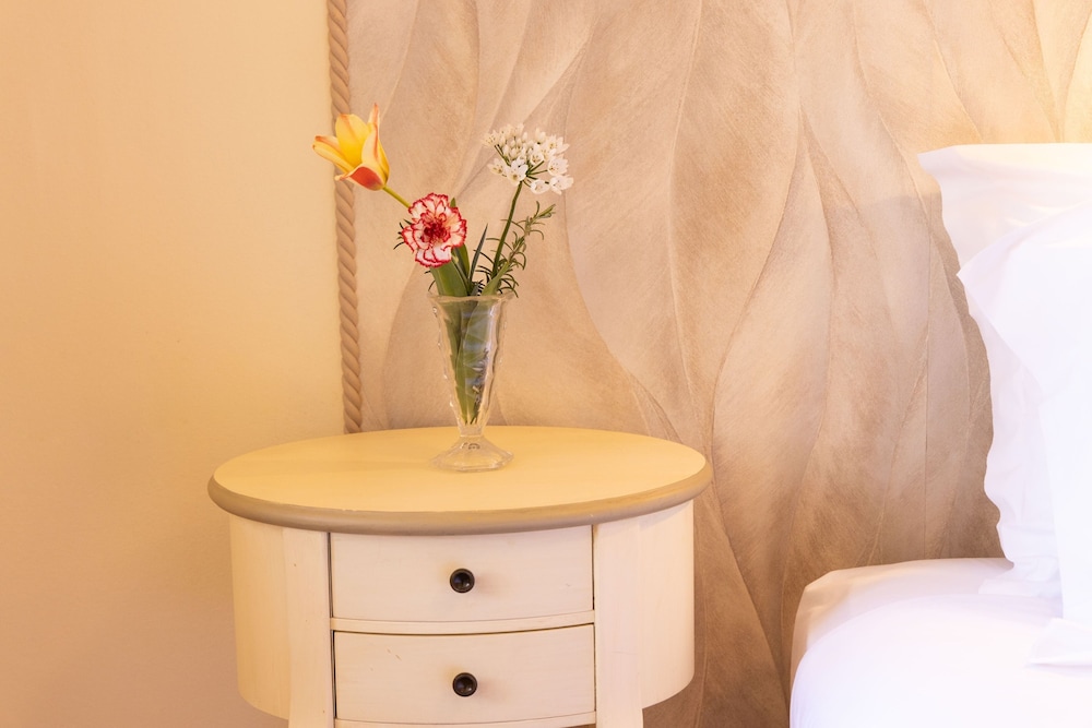 hotel monastero santandrea