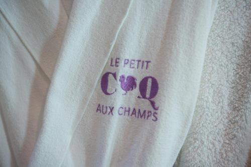 le petit coq aux champs