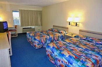 motel 6 seymour in north