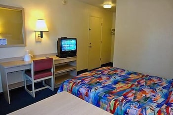 motel 6 seymour in north