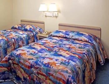 motel 6 seymour in north