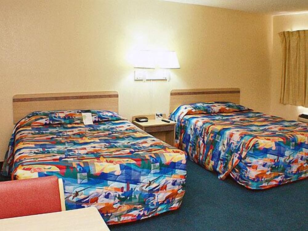 motel 6 seymour in north