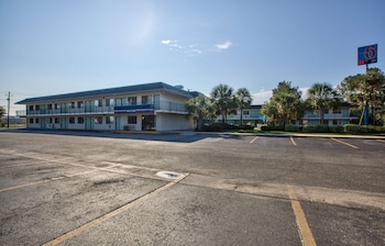 motel 6 valdosta ga university