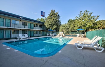 motel 6 valdosta ga university