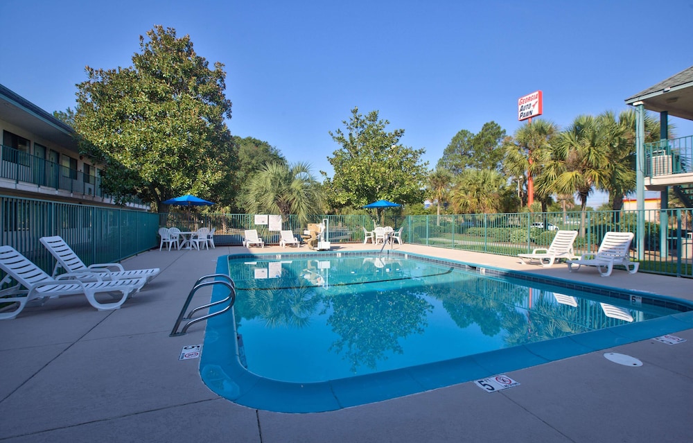 motel 6 valdosta ga university