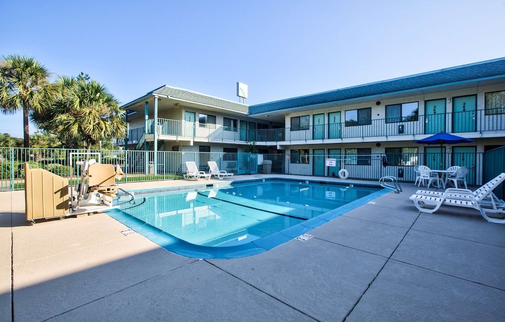 motel 6 valdosta ga university