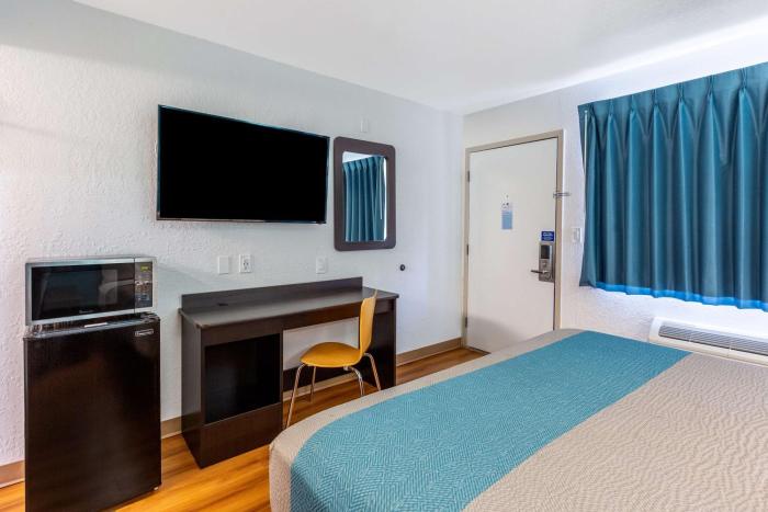 motel 6 valdosta ga university