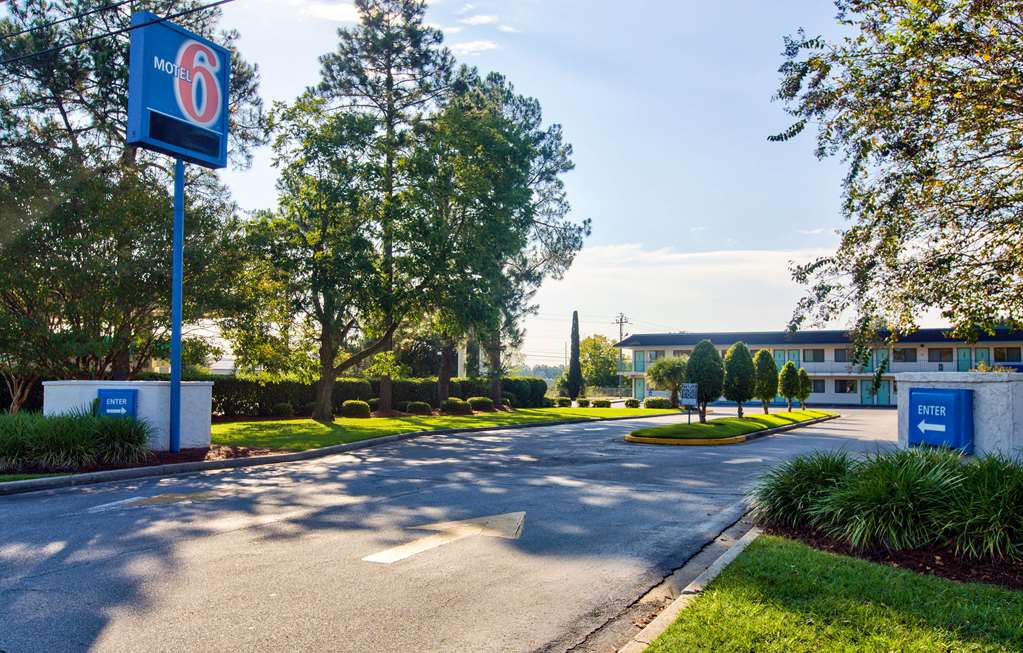 motel 6 valdosta ga university