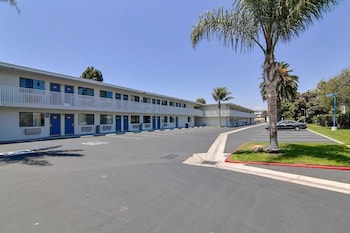 motel 6 ventura ca beach