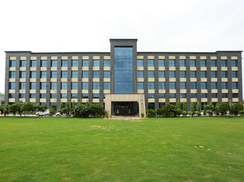 lucknow