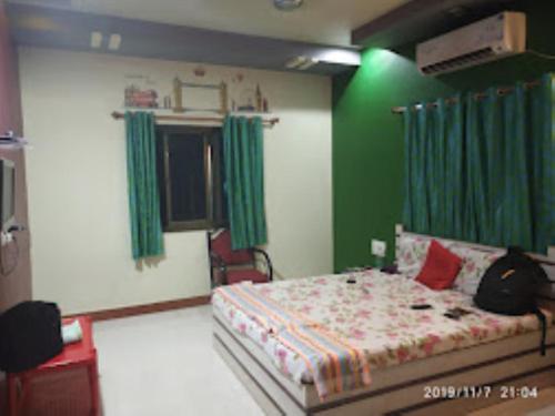 hotel shridhar residency devgad