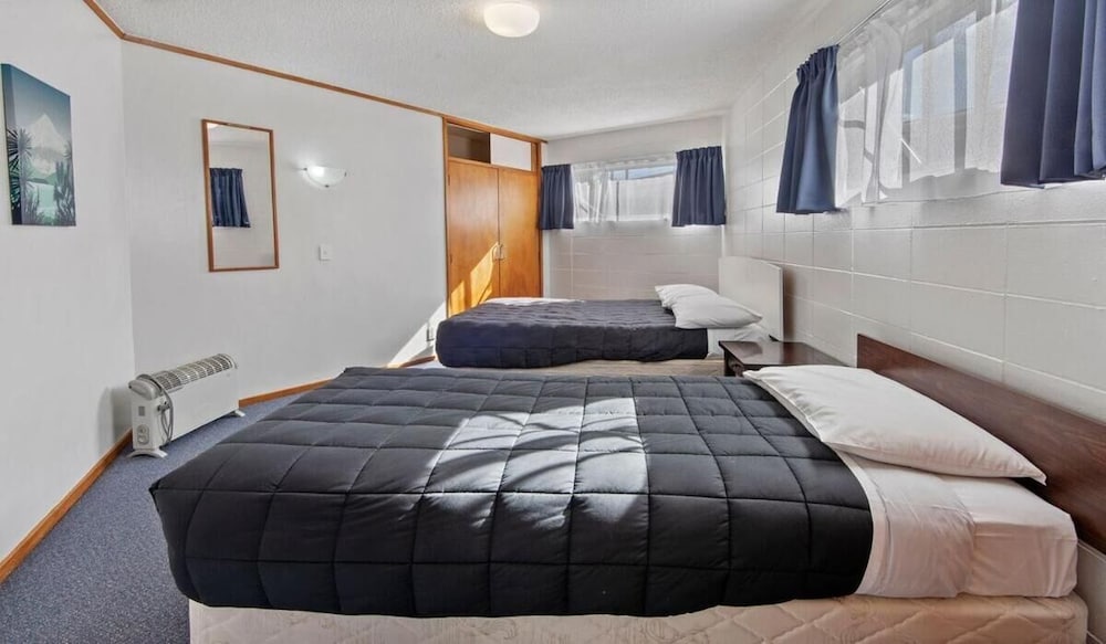 motel six