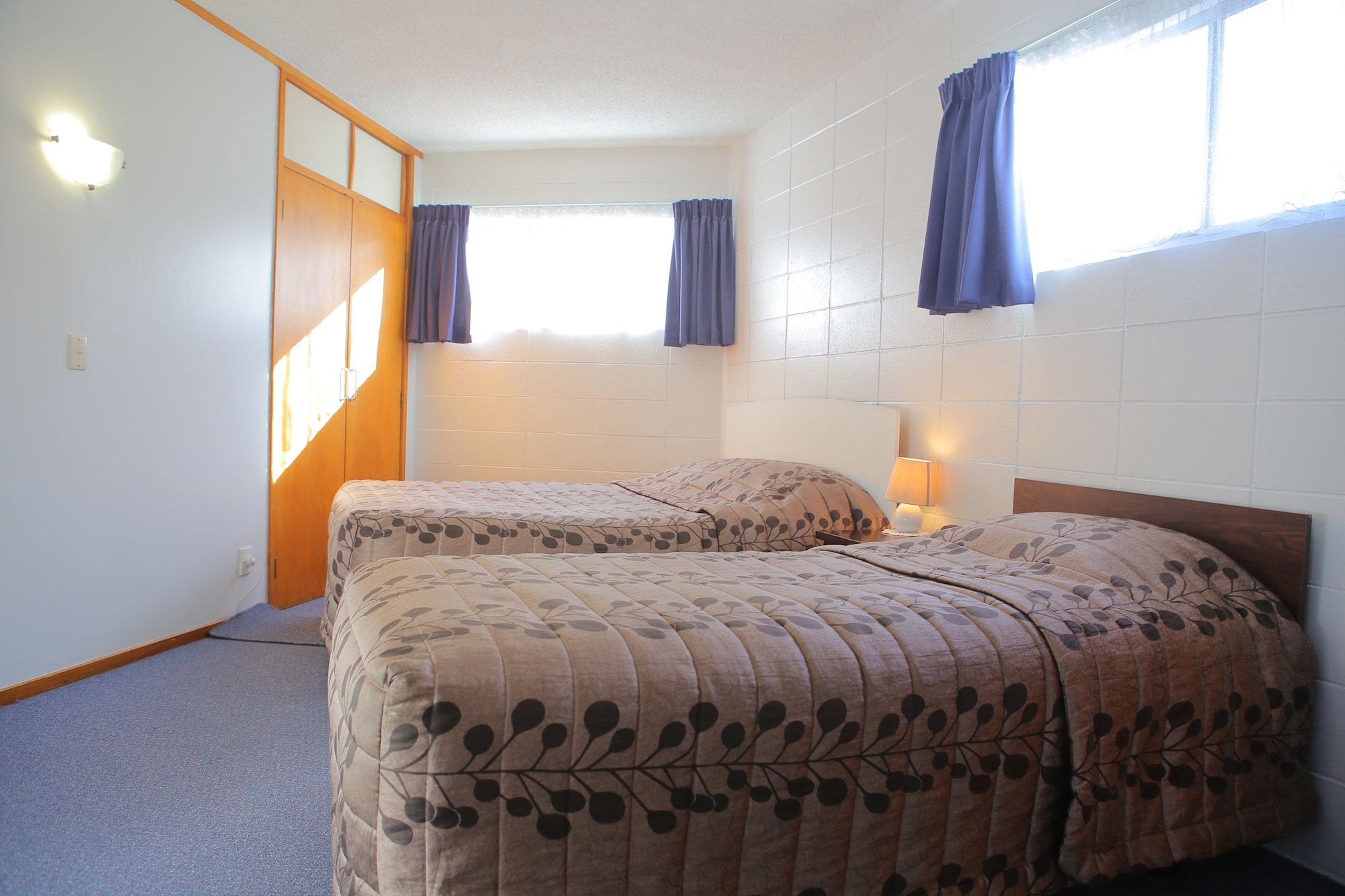 motel six