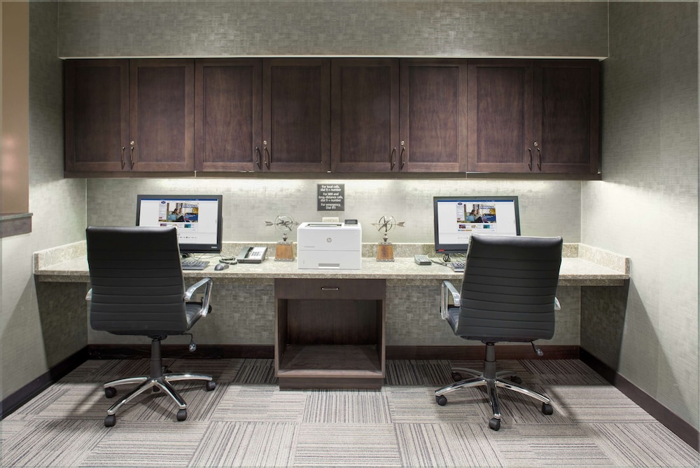 hampton inn and suites columbus scioto downs