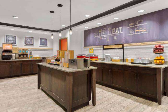 hampton inn and suites columbus scioto downs