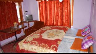 Paradise Guest House,Batkoot,1 star