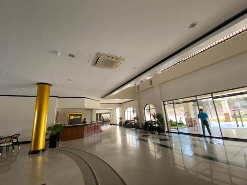 plaza del norte and convention center