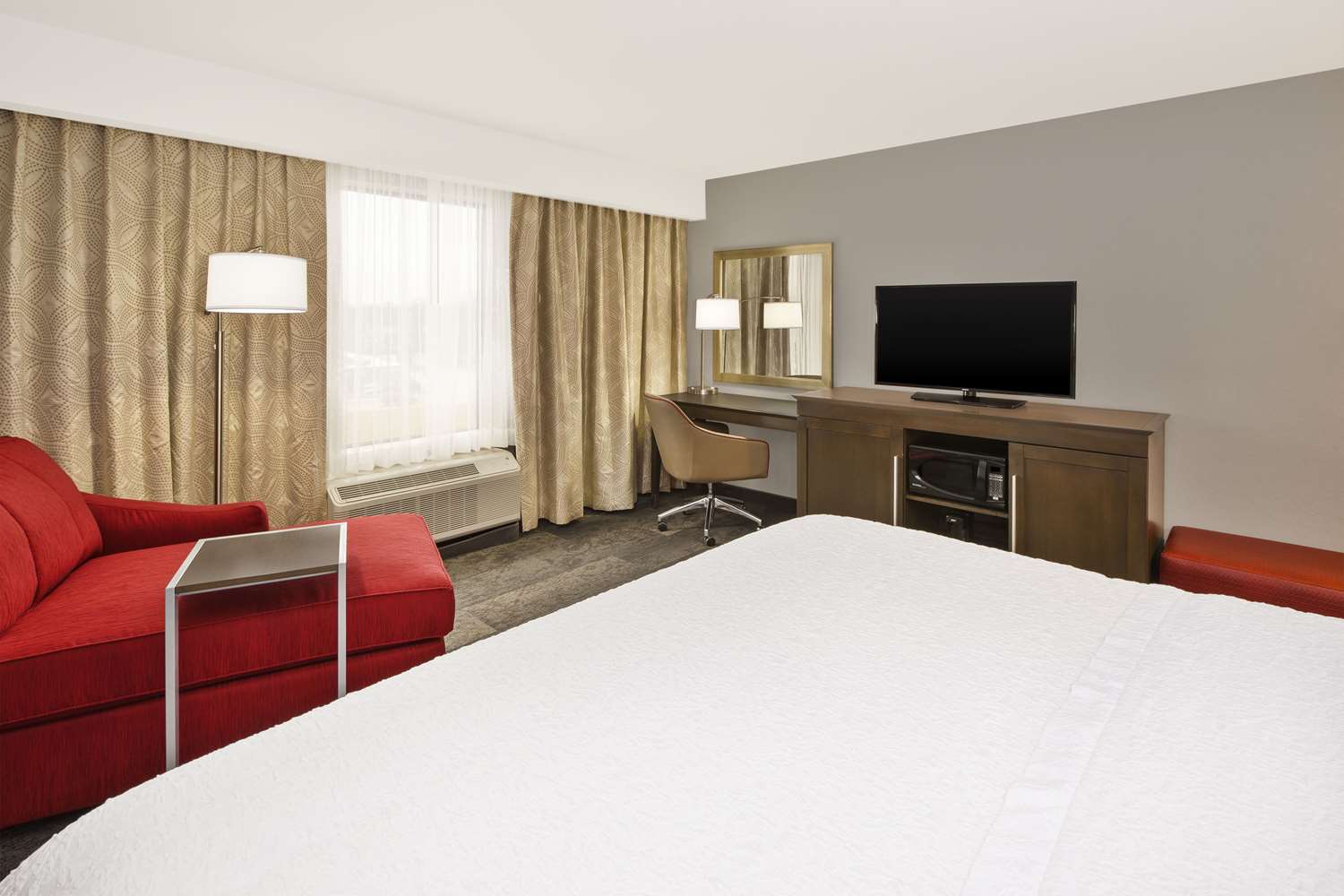 hampton inn by hilton detroit dearborn