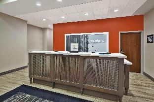 hampton inn by hilton detroit dearborn