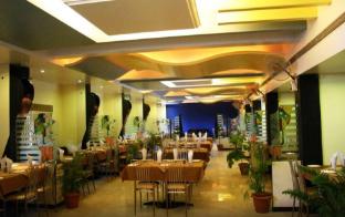 hotel bajaj residency