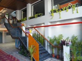 hotel bajaj residency