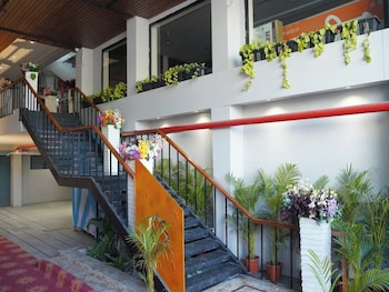 hotel bajaj residency