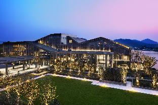 hilton ningbo dongqian lake