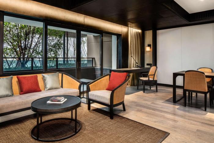 hilton ningbo dongqian lake