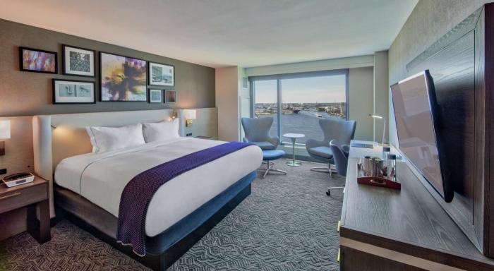 hilton norfolk the main